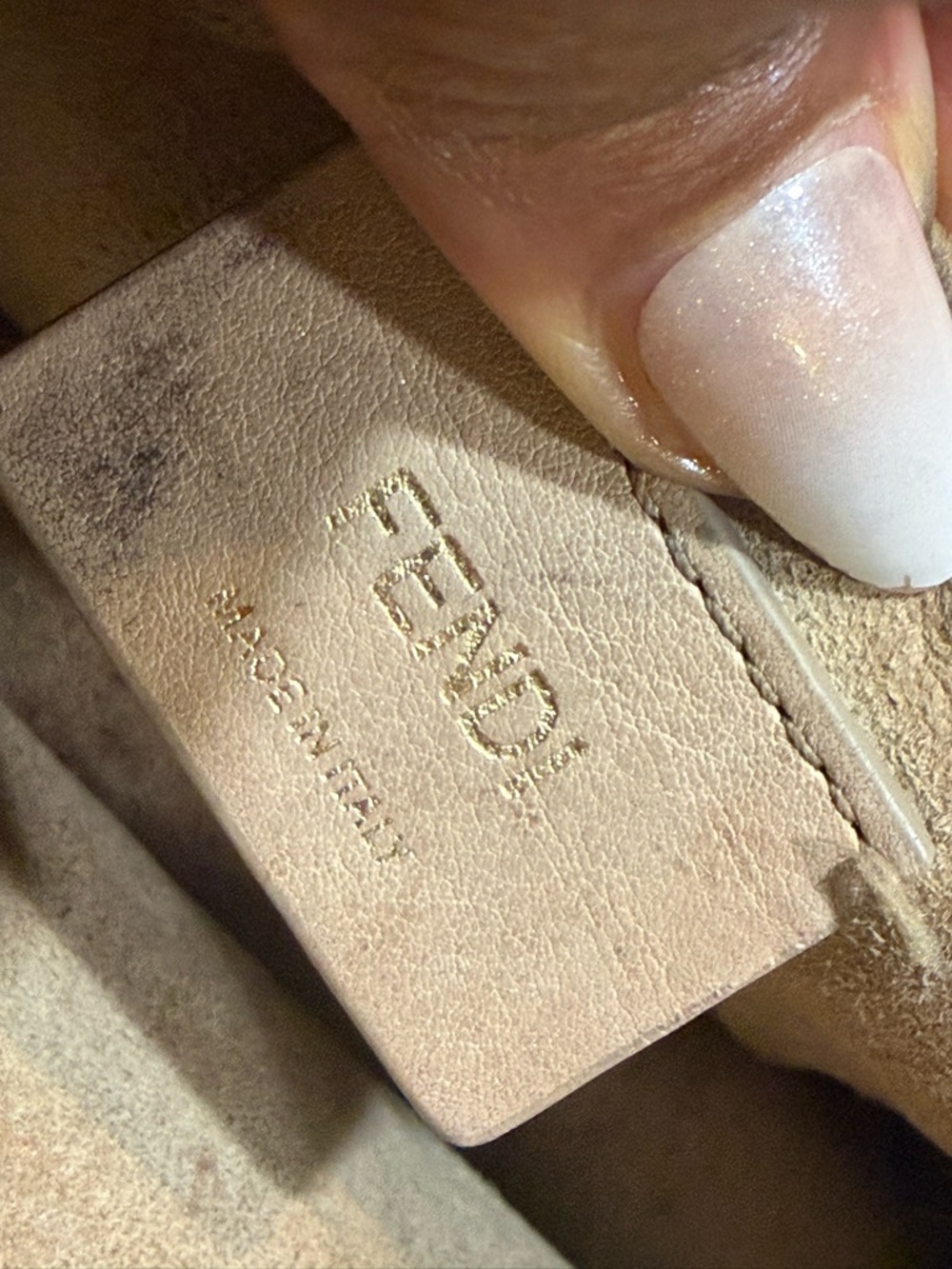 Fendi Small Nude Leather Shoulder Bag with Gold Logo - Picture 3 of 6